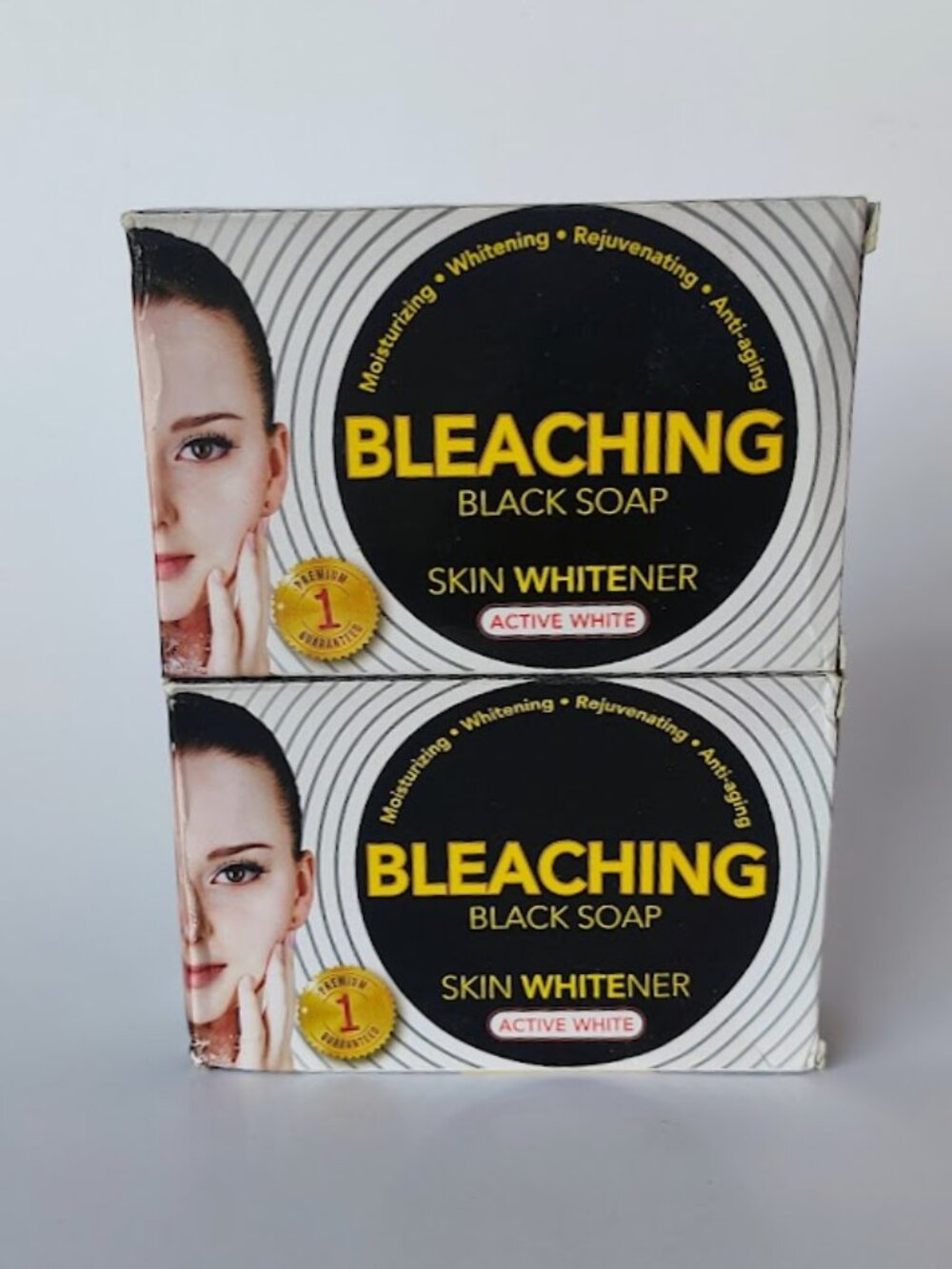 Bleaching Black Soap Set of 2
